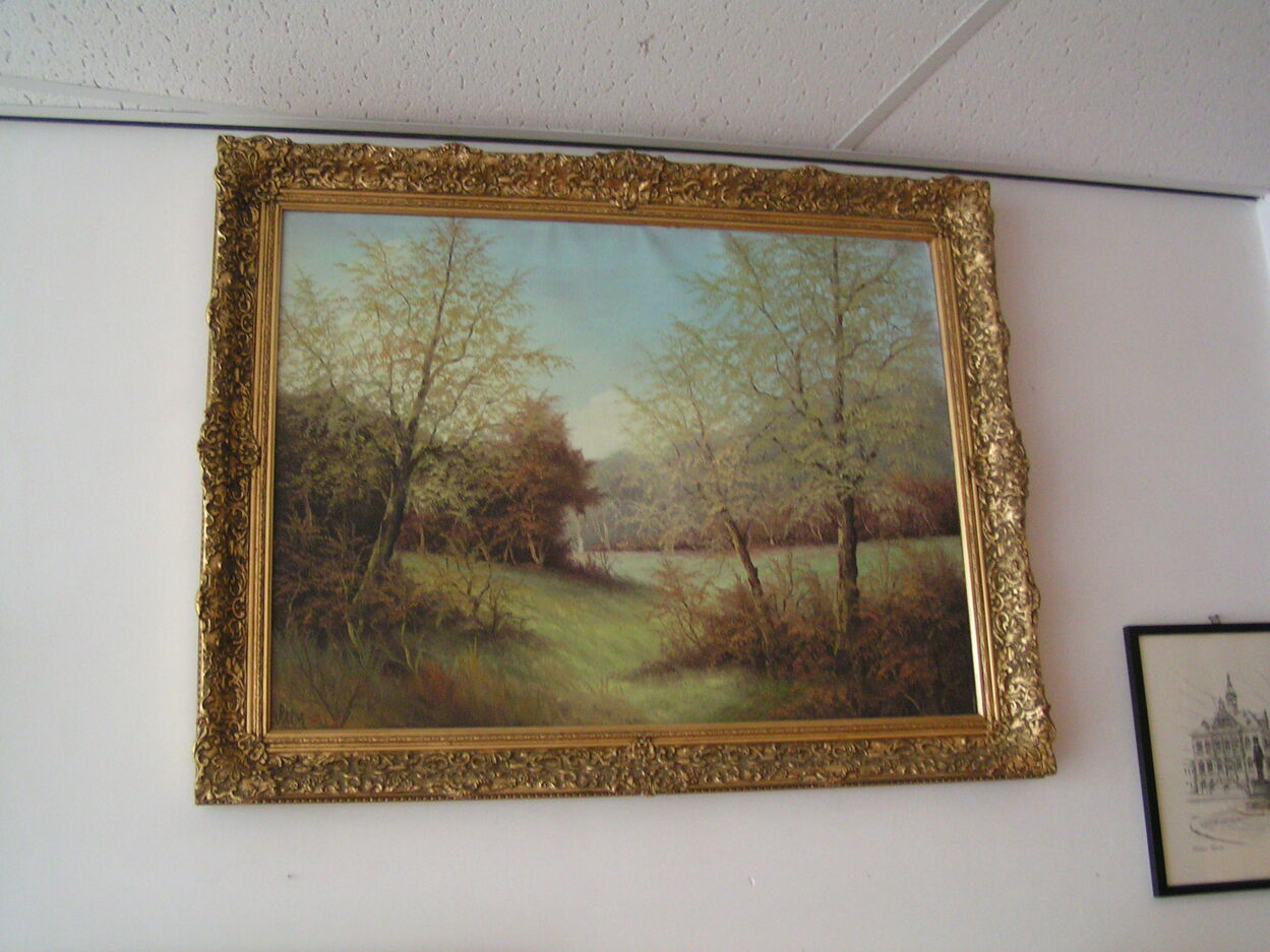 artikelnr 1602039 Zeer Mooi Groot Schilderij op Doek en Olieferf Gesigneerd, RAAM prijs € 249,- euro
Zeer Mooi Groot Schilderij en Gesigneerd, Afm H 73 B 94 cm
